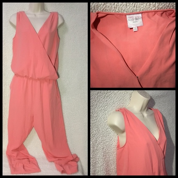 Romeo & Juliet Couture Coral Medium Jumpsuit - Picture 16 of 17